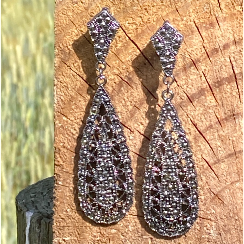 Lovely Vintage Marcasite Teardrop Earrings